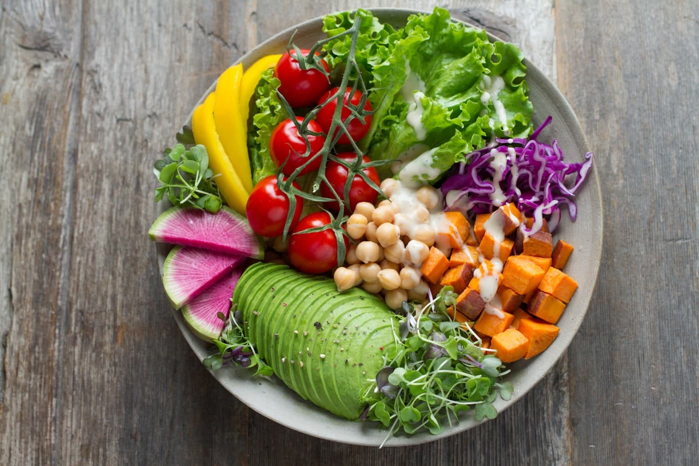 Balanced, protein-rich meal with vegetables